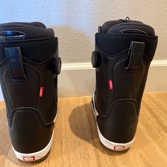 Vans Aura Pro Snowboard Boots Mens Size 8 Almost New - Picture 3 of 6